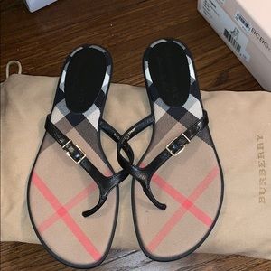 Authentic Burberry flip flops. EXCELLENT CONDITION
